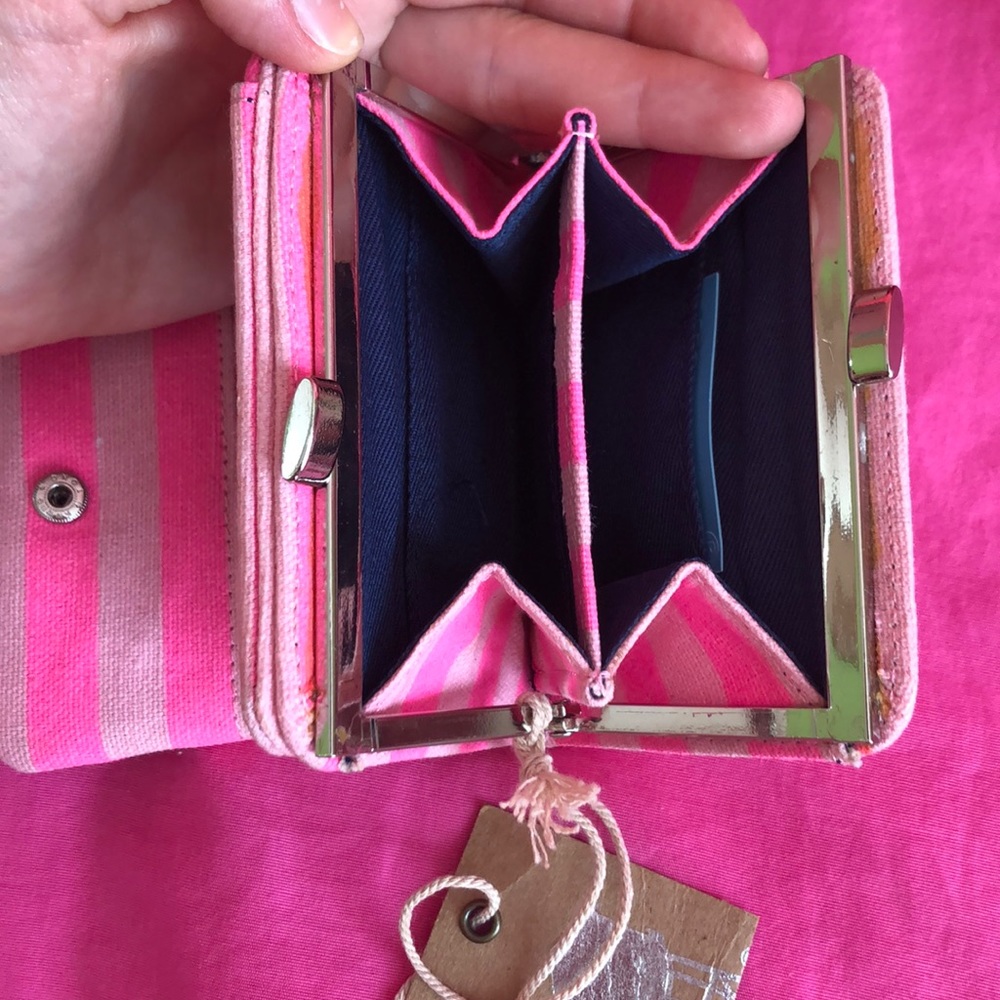 Pink Brooklyn Industries wallet - Picture 3 of 5